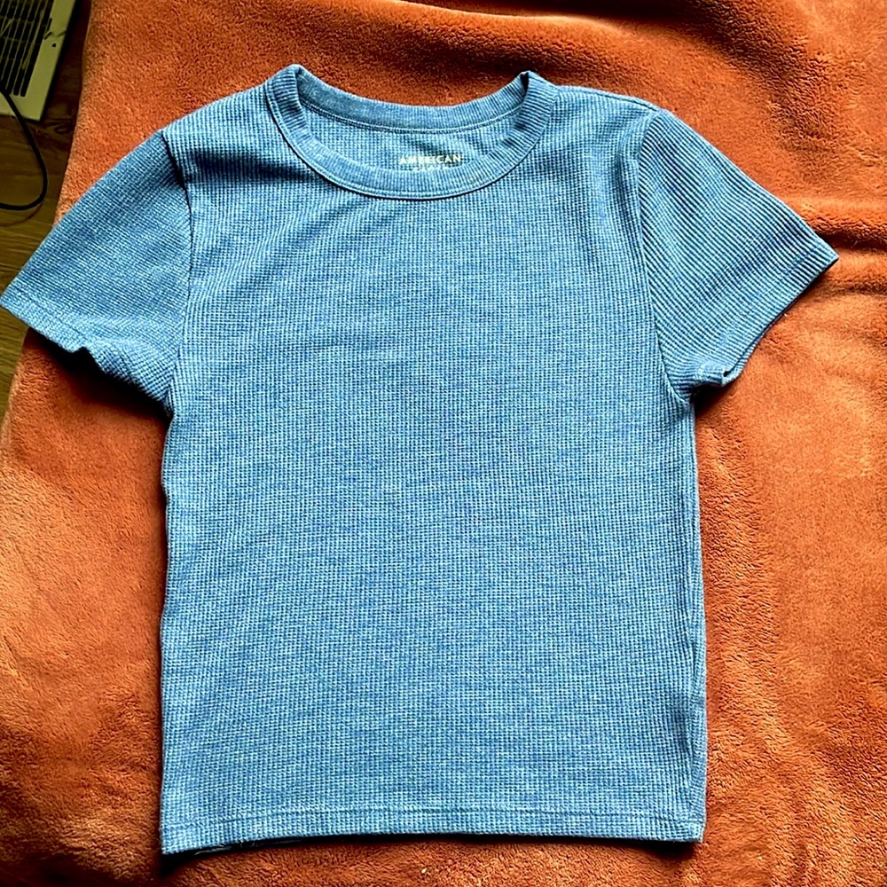 Blue American eagle textured tee.
